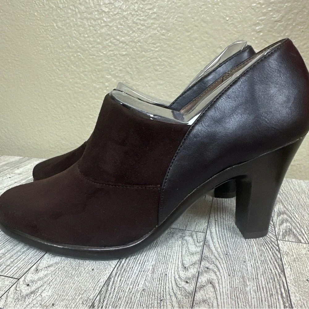 Aerosoles Faux Suede Leather Congress Pumps Womens 9 Brown Bootie Heelrest 3” - Picture 5 of 10